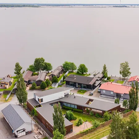 Heinokari On Reposaari Island Apartment